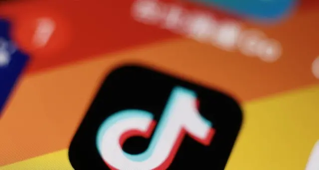 TikTok: anche al Pe sarà vietato su telefoni dipendenti