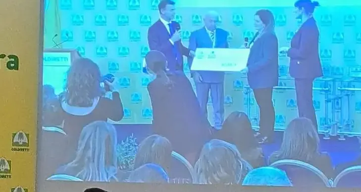 L’allevatrice trentina Moira Donati riceve il premio Coldiretti “Amiche della terra”: una donna simbolo di coraggio e tenacia