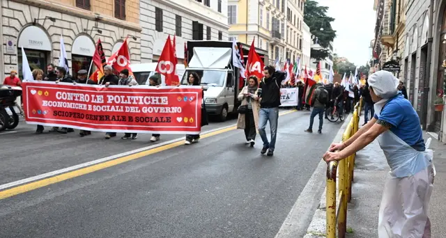 Sciopero:corteo Cgil-Uil a Roma,sfilano anche Schlein e D'Alema