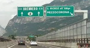 Blitz notturno veneto-leghista alla Camera, e di colpo le autostrade venete potrebbero prendersi l’A22