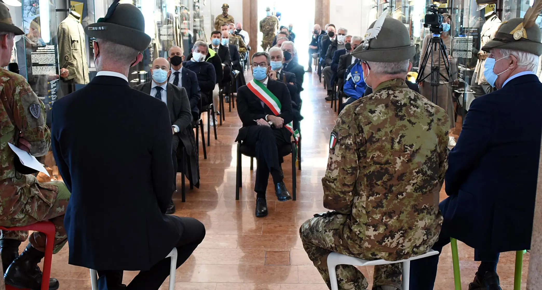 Il ministro della Difesa Guerini inaugura il Museo degli Alpini al Doss Trento. E l’Ana gli chiede il ripristino della naja obbligatoria
