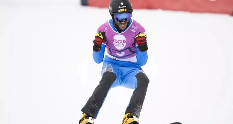 Coppa del mondo di snowboard, l’altoatesino March vince il parallelo a Cortina