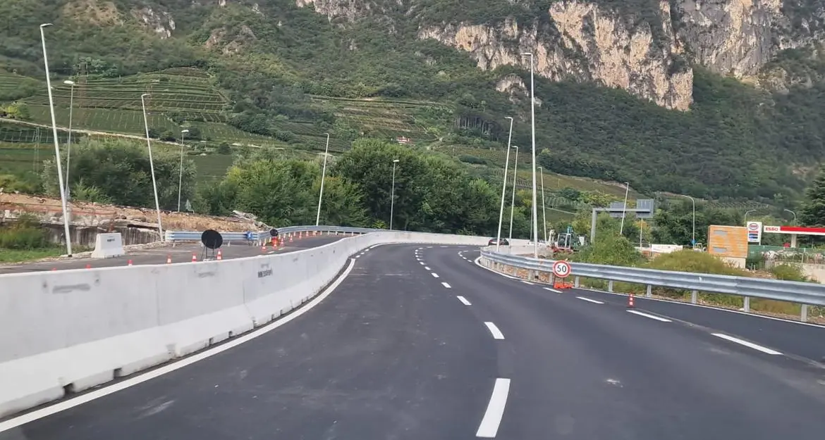 Tangenziale, aperta anche la terza corsia del bypass