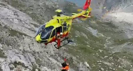 Scivola per dieci metri nelle Dolomiti di Brenta: soccorso un turista olandese