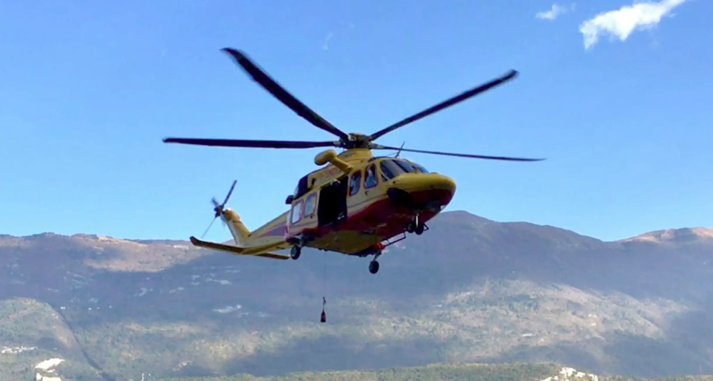 Base jumper francese di 37 anni precipita e muore sul monte Casale