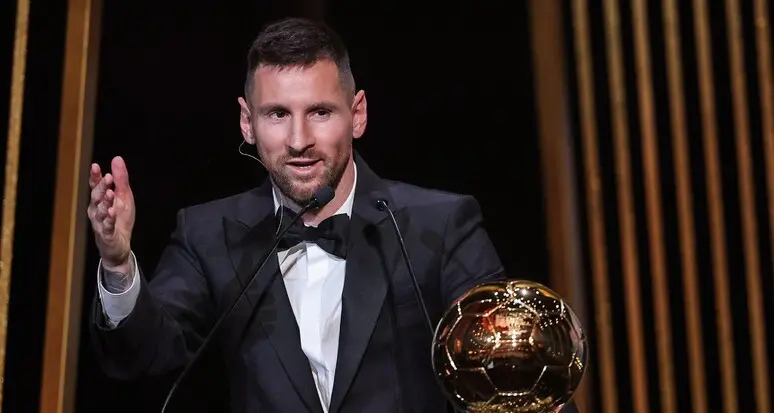 Pallone d'Oro: vince ancora Lionel Messi, è l'ottava volta