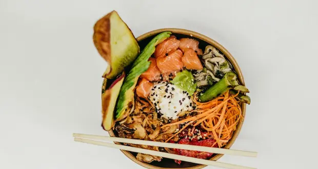 Fenomeno poké bowl, in Italia 328 milioni di fatturato e 820 ristoranti
