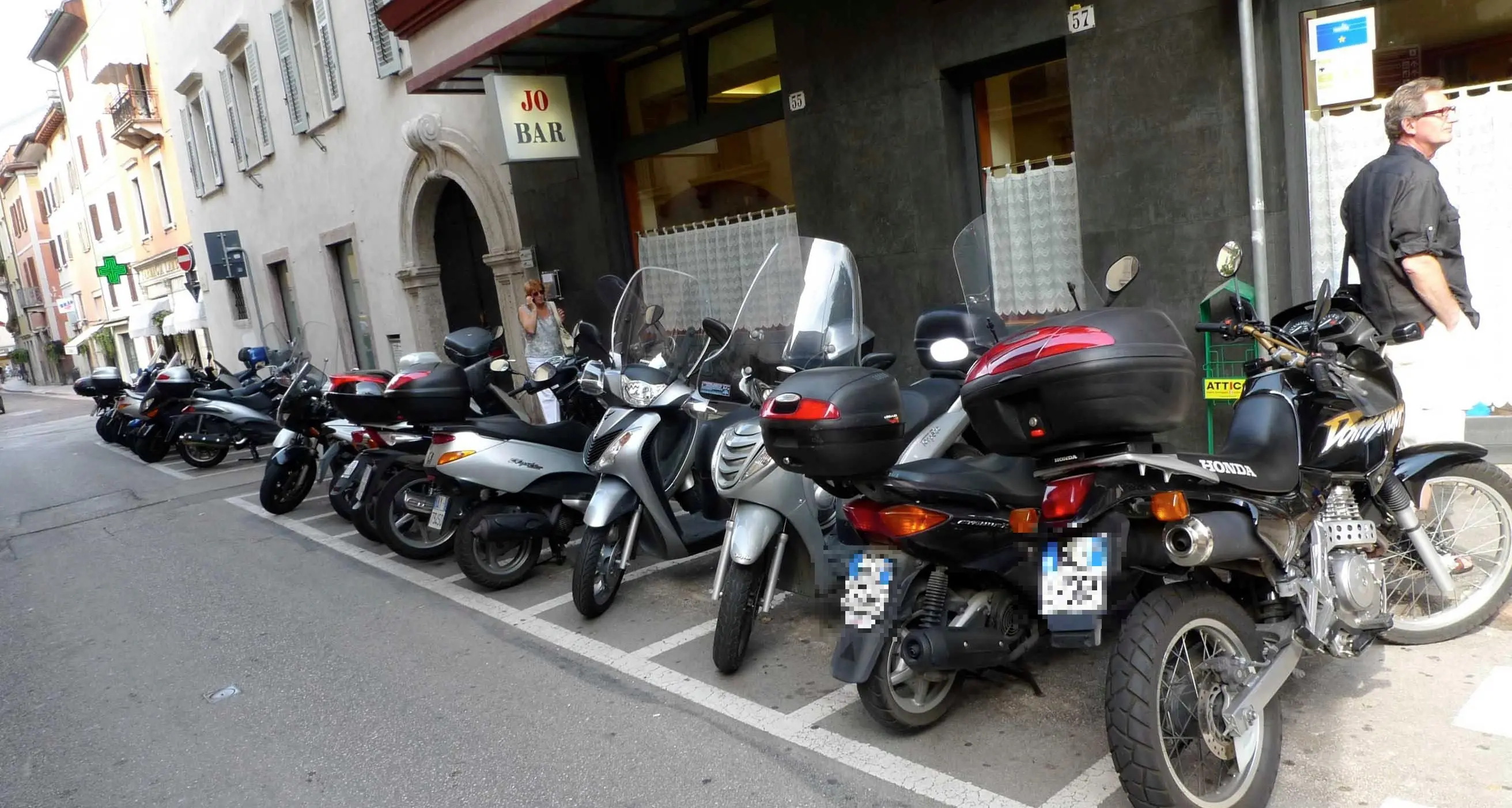 Rovereto, l’assessore Miniucchi: «Moto in centro? No, va difeso il decoro urbano»
