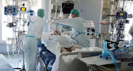 Il primario di Rianimazione dell’ospedale di Rovereto: “In terapia intensiva 8 su 10 sono no vax”