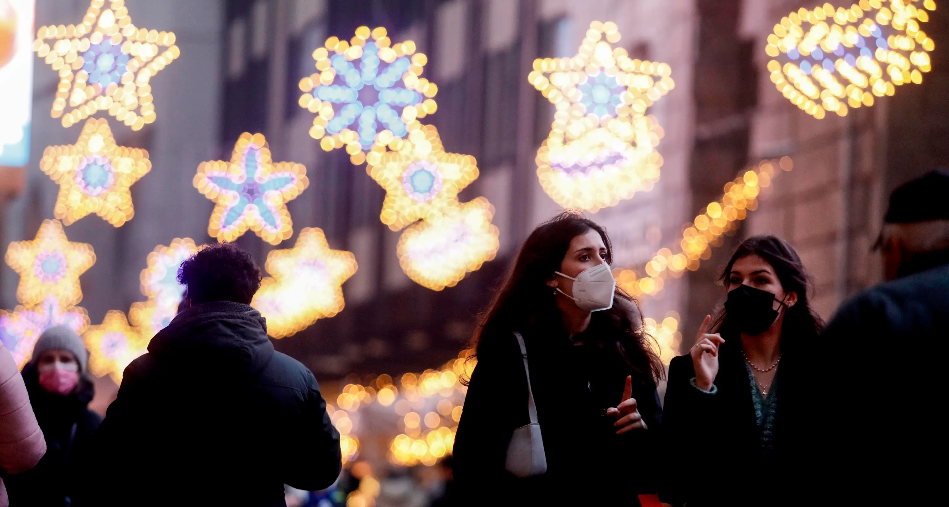 L'allarme degli esercenti: fioccano le disdette dei turisti per Capodanno, calo del 25-30%