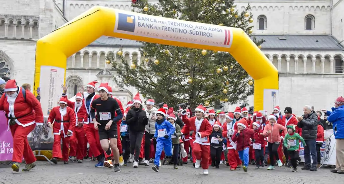 Christmas Run, tutti di corsa con i Babbo Natale per aiutare la cooperativa che si occupa di disabili e fragilità