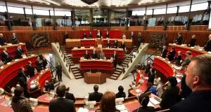 Consiglieri regionali, niente medaglioni per le uscite pubbliche