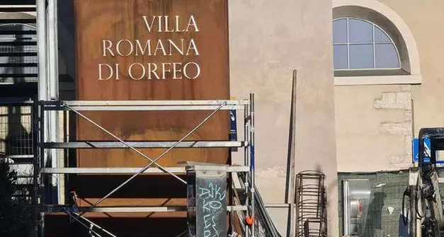 Villa Romana di via Rosmini a Trento: ora c’è il tetto, possono iniziare i restauri (è chiusa al pubblico dal 2015)
