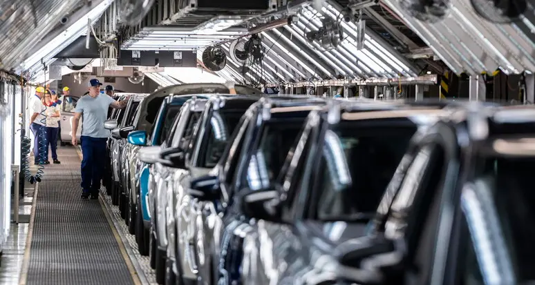 Auto in Trentino Alto Adige: più 58 per cento in 10 anni, ma calano le officine