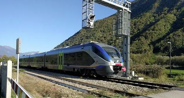 Elettrificazione della Valsugana e messa in sicurezza della galleria Crozi 1, Zanella: \"Opere in ritardo di mesi\"