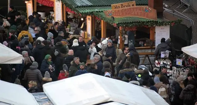 In Trentino un Natale ai livelli pre-Covid, albergatori e commercianti: “Il turismo sta trainando gli altri settori”