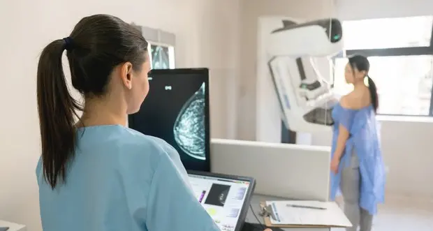 Parolari: “Diagnosi precoce del tumore della mammella: quali sono i tempi e le prospettive?”