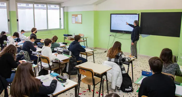 “Scuole dell’infanzia, trasferimenti al buio e dubbi sulle sezioni”