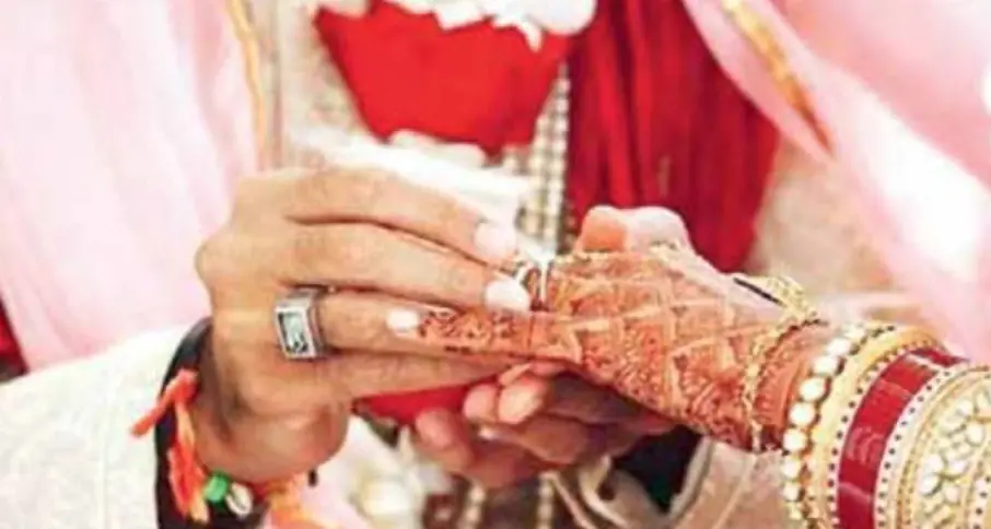 Nozze combinate, padre condannato: figlia costretta a sposare un cugino in Pakistan