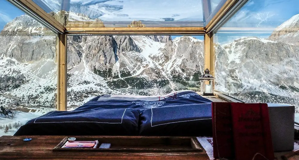 Sulle Dolomiti venete via libera alle «alcove di lusso» con vetrata e panorama, anche in alta quota
