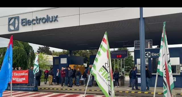 Electrolux: sindacati, il 25 maggio sciopero di gruppo con presidio al Ministero
