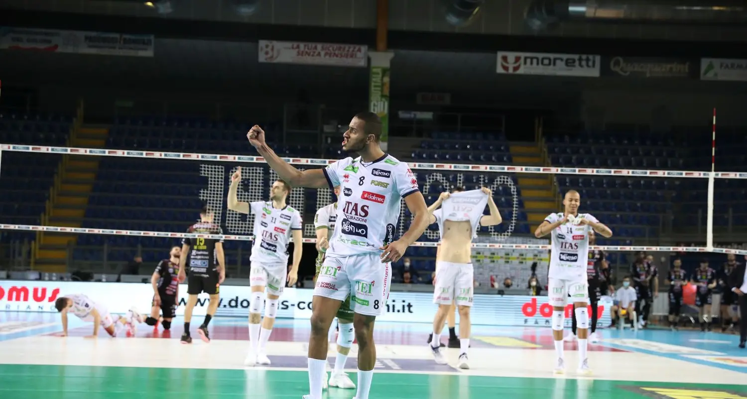 Itas Trentino, una rimonta da brividi: Civitanova battuta in gara 1