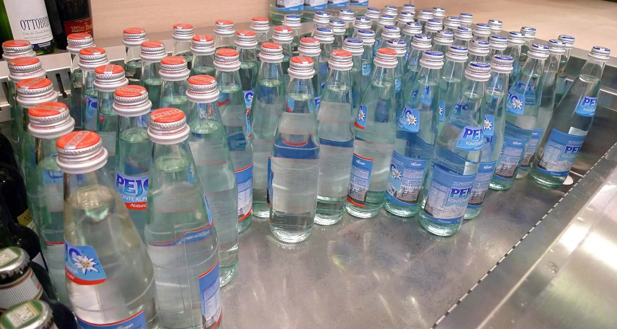 Cambiano i canoni per le concessioni dell’acqua minerale: minimo 3.500 euro l’anno, quota fissa per ettaro, e poi parte variabile dai contatori
