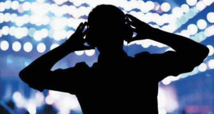 Finisce davanti al giudice per la musica troppo alta: le minacce di morte al vicino gli costano 2.600 euro