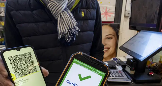 Green pass: Costa, eliminazione 31 marzo scenario possibile