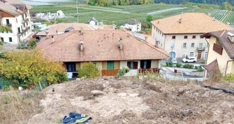 Maltempo in Trentino, l’esperto: “In arrivo altre perturbazioni, per colpa del caldo non c’è accumulo di neve in quota”