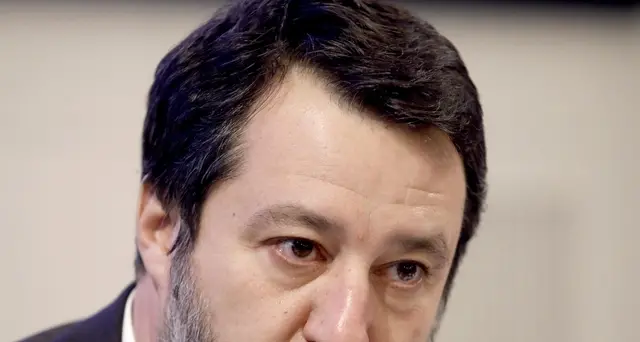 Ferrovie: Salvini, al via piano per sicurezza nelle stazioni