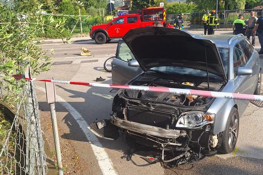 Scontro violento tra auto e moto: ferito un ragazzo di 23 anni
