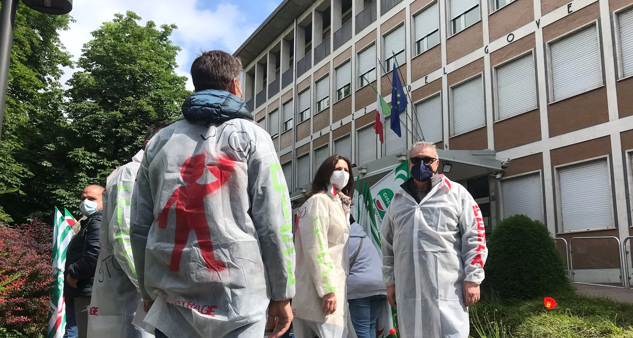 Sindacati al Palazzo del Governo: flashmob per la sicurezza