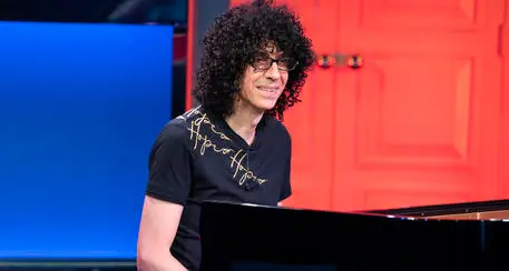Giovanni Allevi, ho scoperto di avere un mieloma: \"Stavolta devo combattere lontano dal palco, scusatemi\"