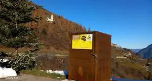 Cassonetti anti-orso, meglio tardi che mai: in arrivo 700 bidoni blindati (ad oggi sono 250)