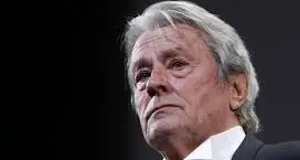 È morta una leggenda del cinema: addio ad Alain Delon
