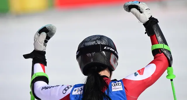 Cdm: croata Ljutic guida slalom a Semmering, Peterlini 11/a