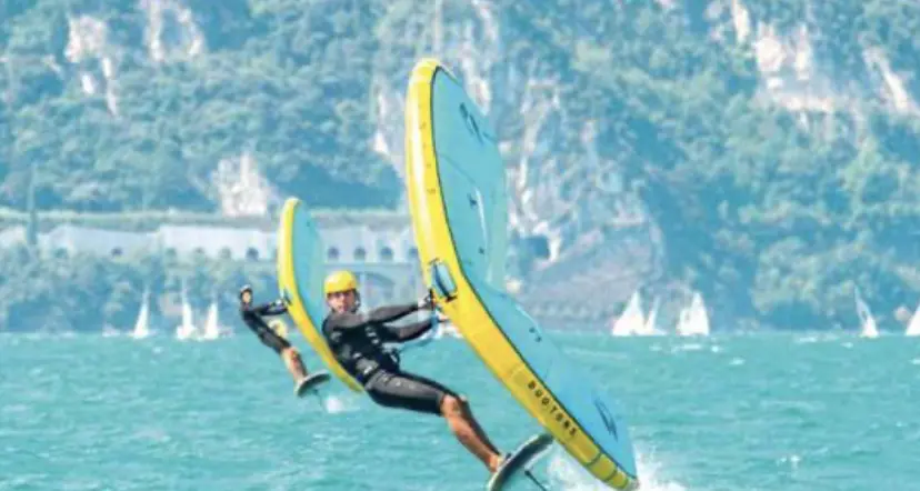 Sul lago di Garda la nuova moda è il wingfoil e la Provincia detta le regole