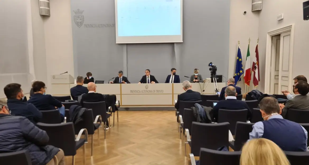 Cosa c’è nella manovra finanziaria della Provincia: 1,7 miliardi di investimenti, in tutto 4 miliardi e mezzo