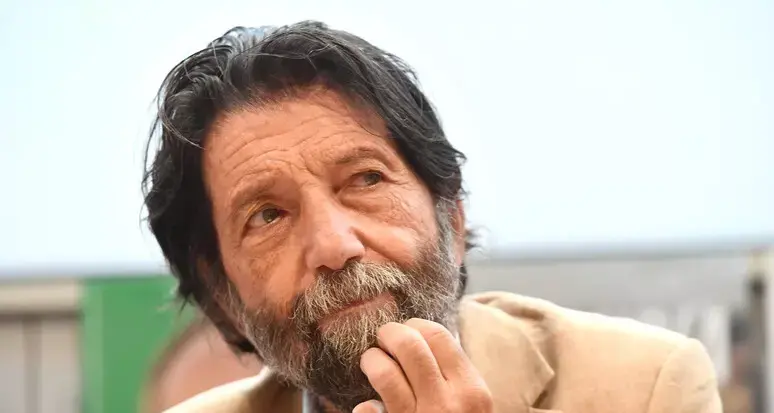 Massimo Cacciari convola a nozze a 81 anni con Chiara Patriarca