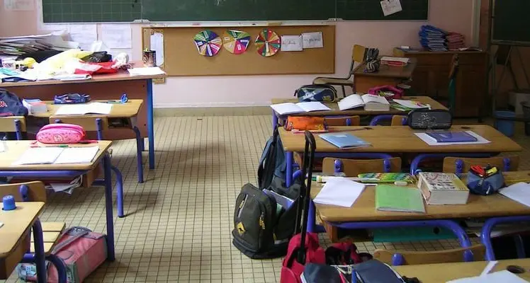 «Classi pollaio», i sindacati attaccano la giunta, che però tira dritto