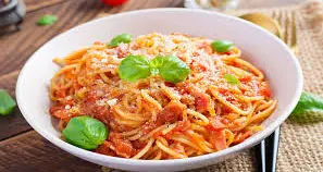 Anziana morì soffocata da un piatto di spaghetti: il processo alla nipote che dalla Rsa la portò al ristorante