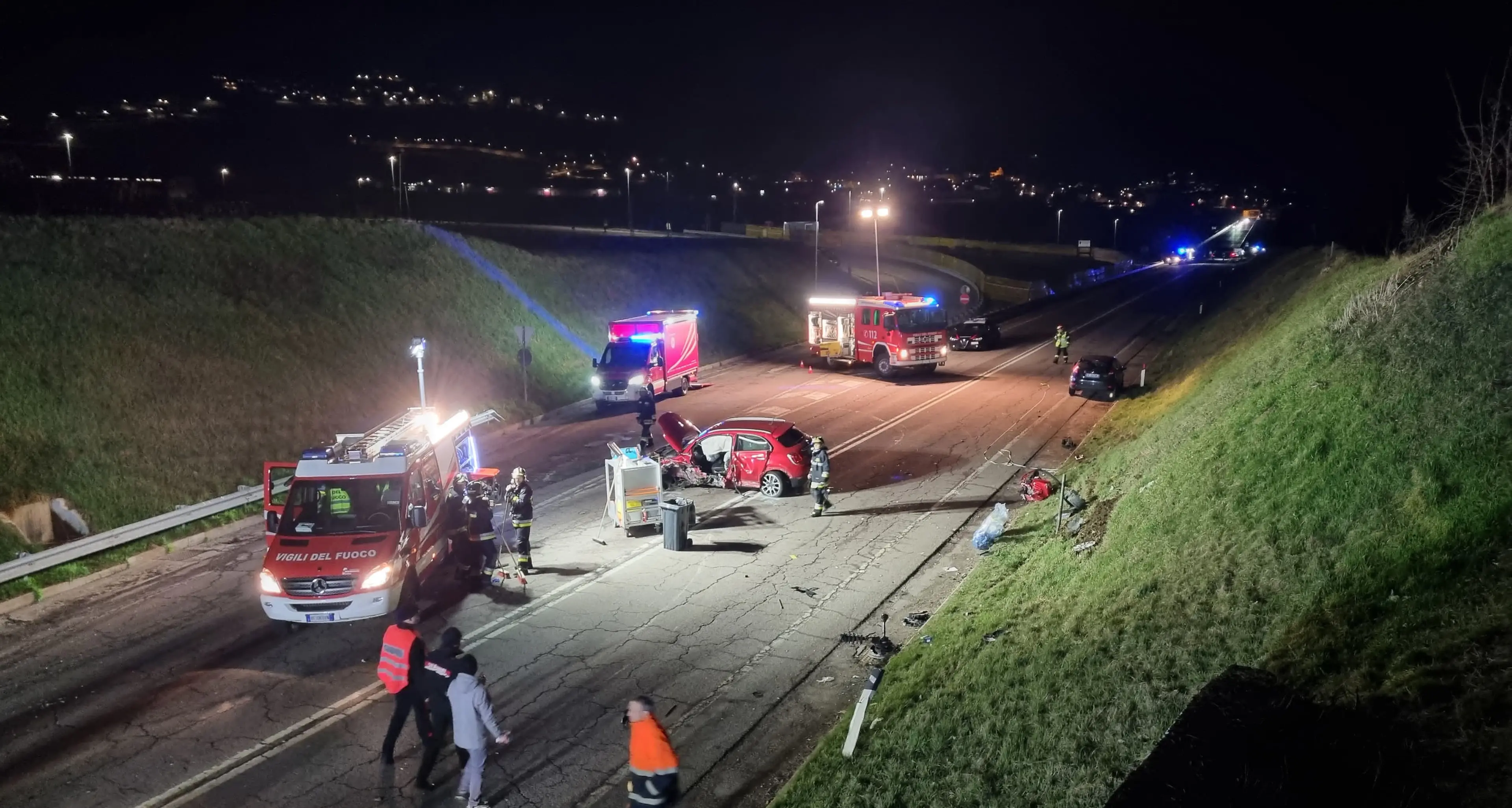 Malé, incidente sulla statale 42: grave una persona del posto