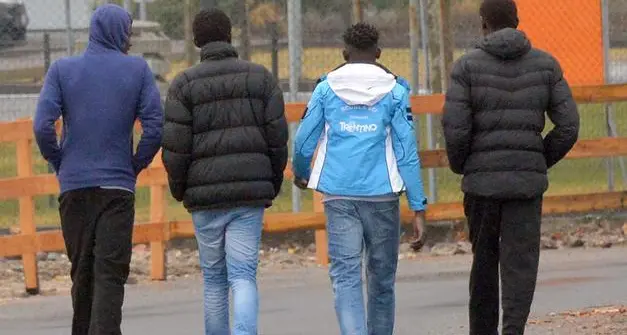 Migranti, Acli solidali con il vescovo Tisi: “Servono integrazione e dialogo”