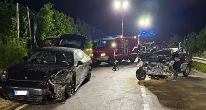 Frontale a Dermulo, gravissimo un ragazzo di 24 anni