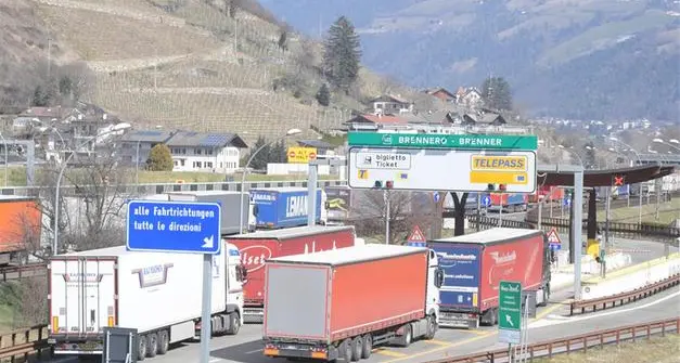 Vienna: “Fiducia sul Brennero, i fatti ci danno ragione. La vita dei tirolesi non è negoziabile”