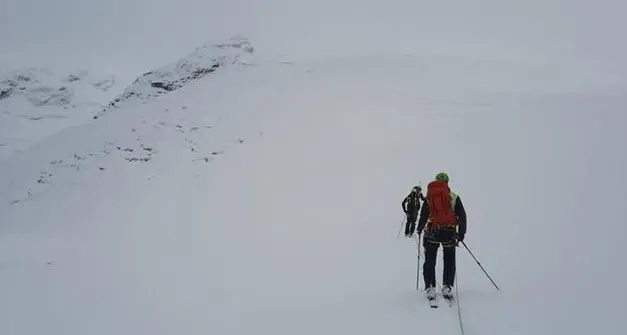È ancora disperso lo sciatore milanese, ricerche sospese per neve
