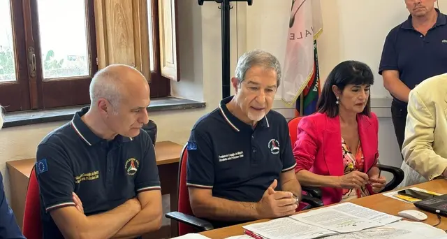 Stromboli:Musumeci,pronti a intervento,ma ora ipotesi non c'è