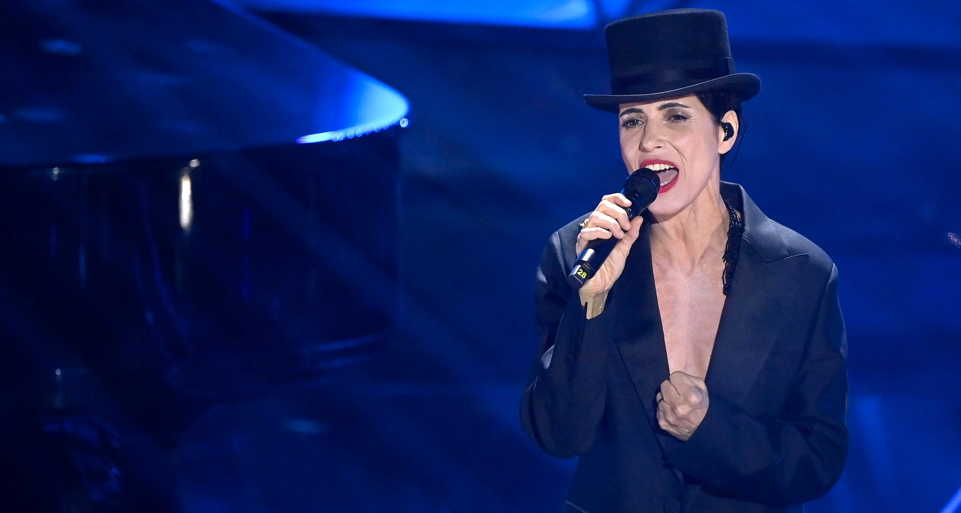 Sanremo, il medley di Giorgia risolleva dall’imbarazzo per il «ballo del qua qua» con John Travolta