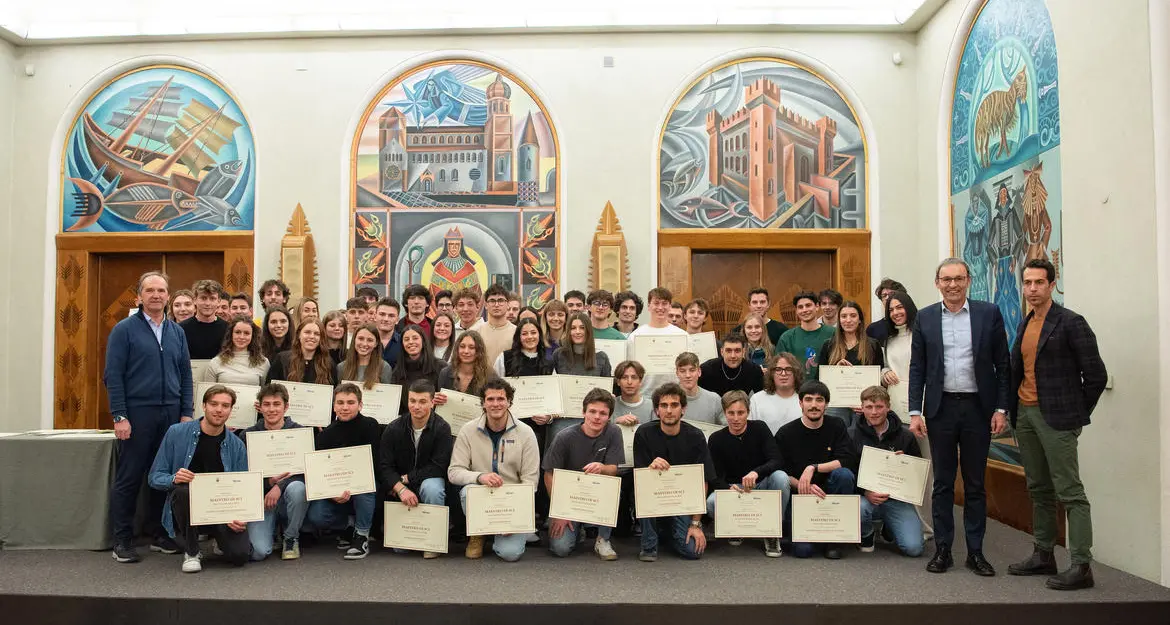Diplomati 144 nuovi giovani \"tecnici della montagna\" del Trentino: maestri di sci, guide alpine e accompagnatori